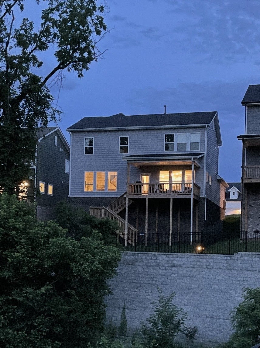 1086 Callaway Dr
