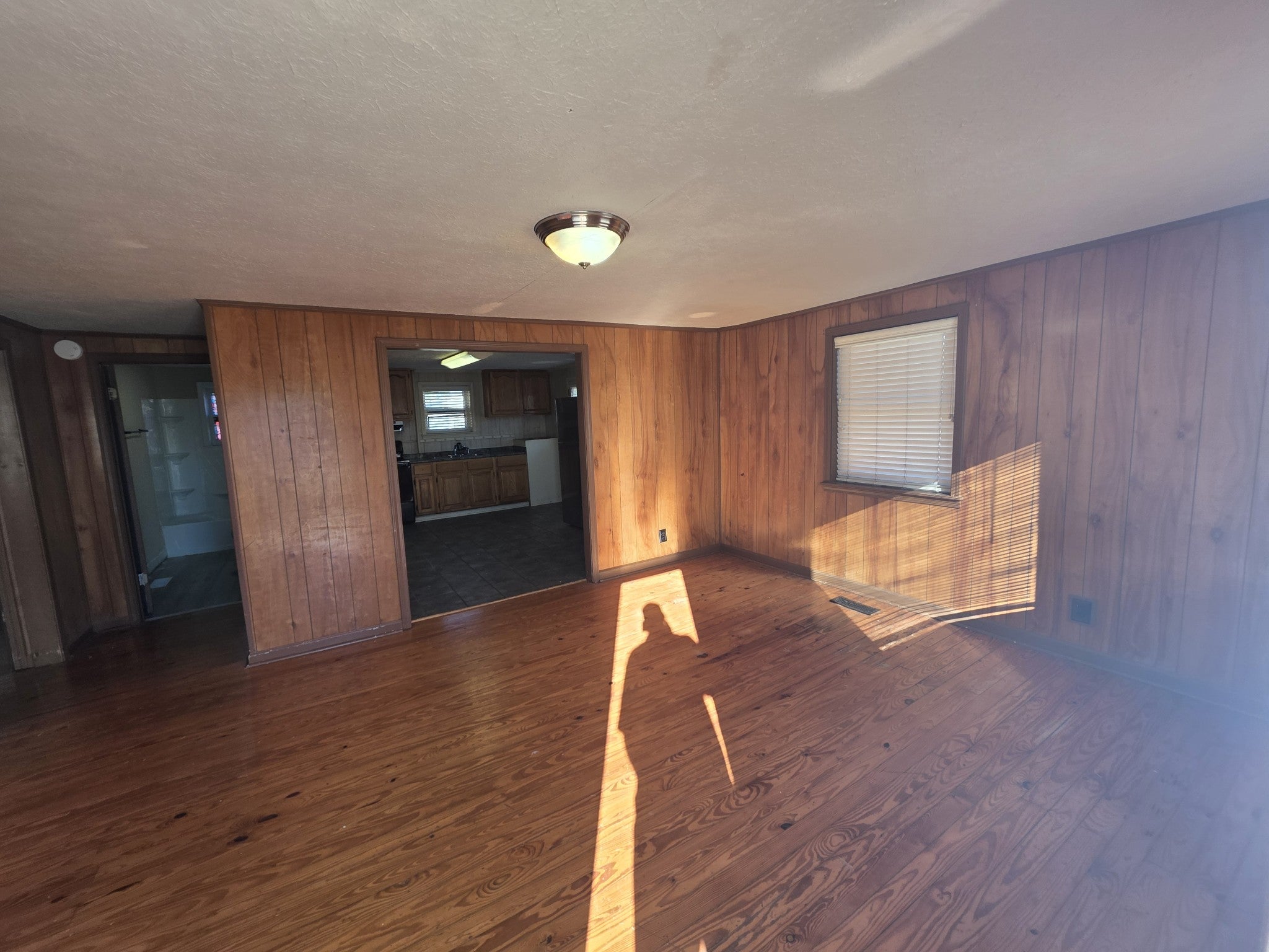 106 Dickerson Ln