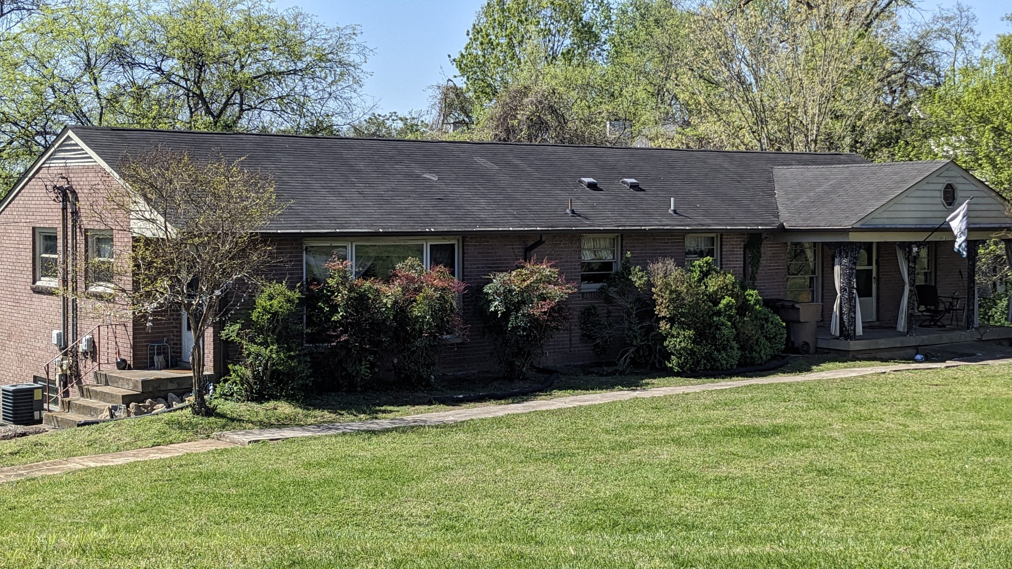 801 Rose Park Dr