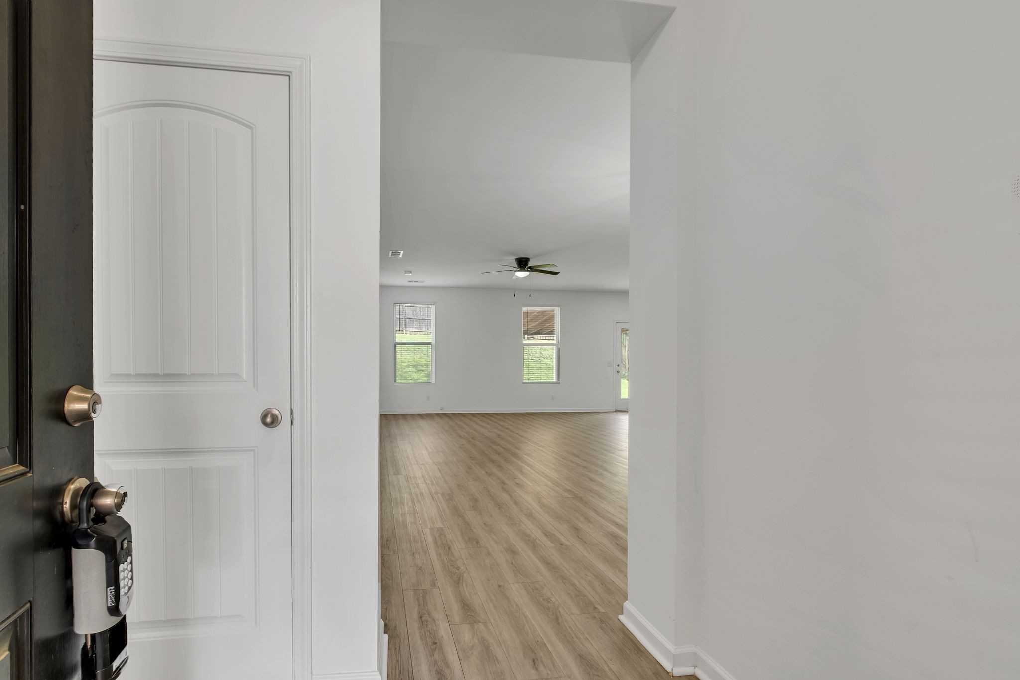 2516 River Trail Dr