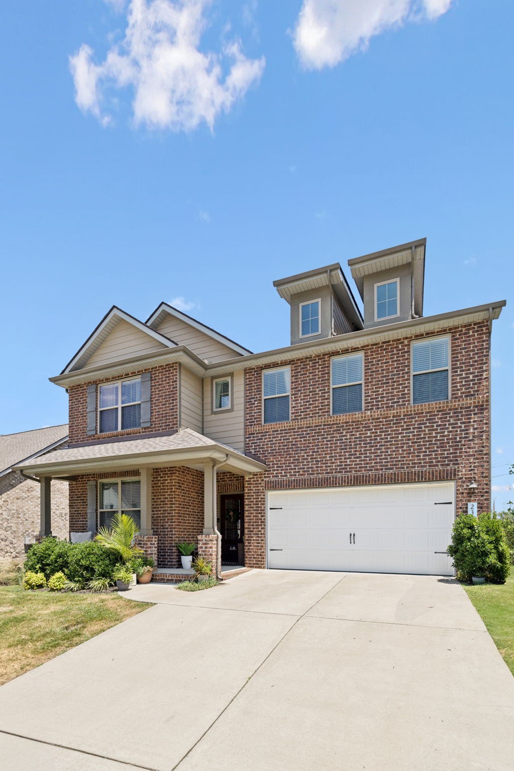 233 Griffin Ln