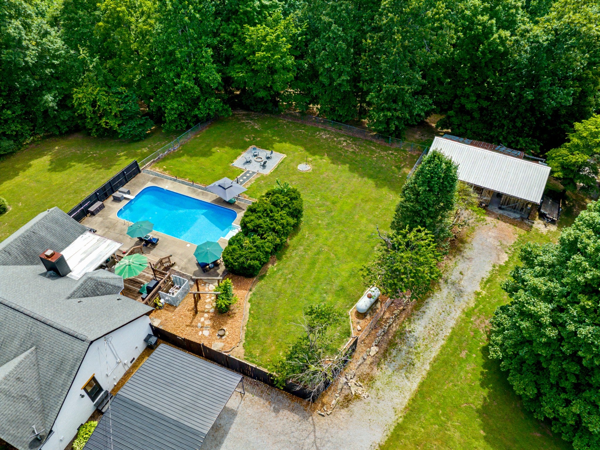 2552 Farms Cir