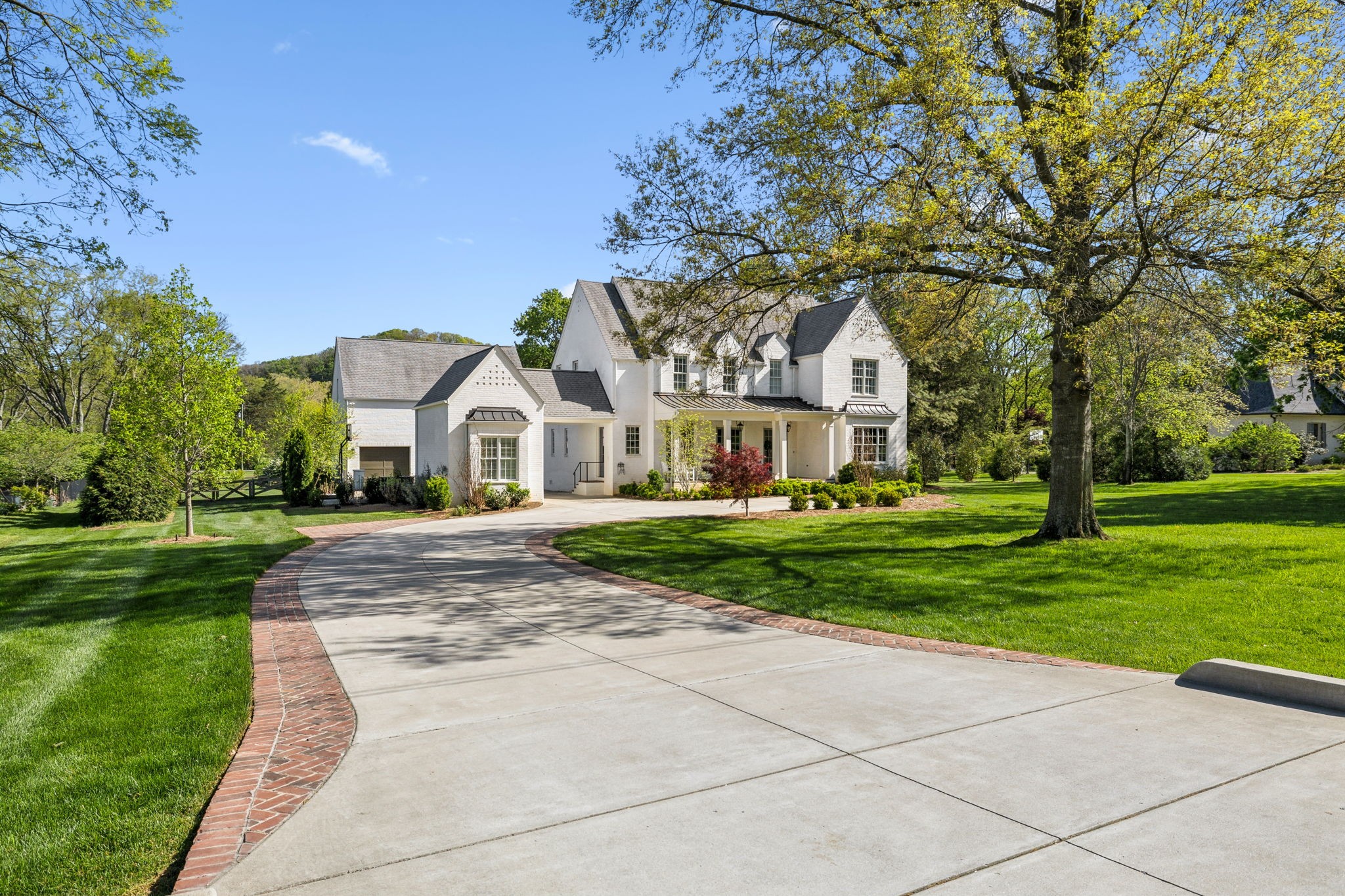 6124 Montcrest Dr