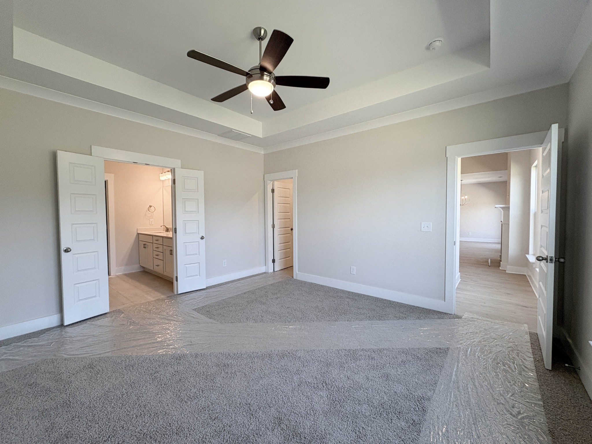 215 Settlers Way