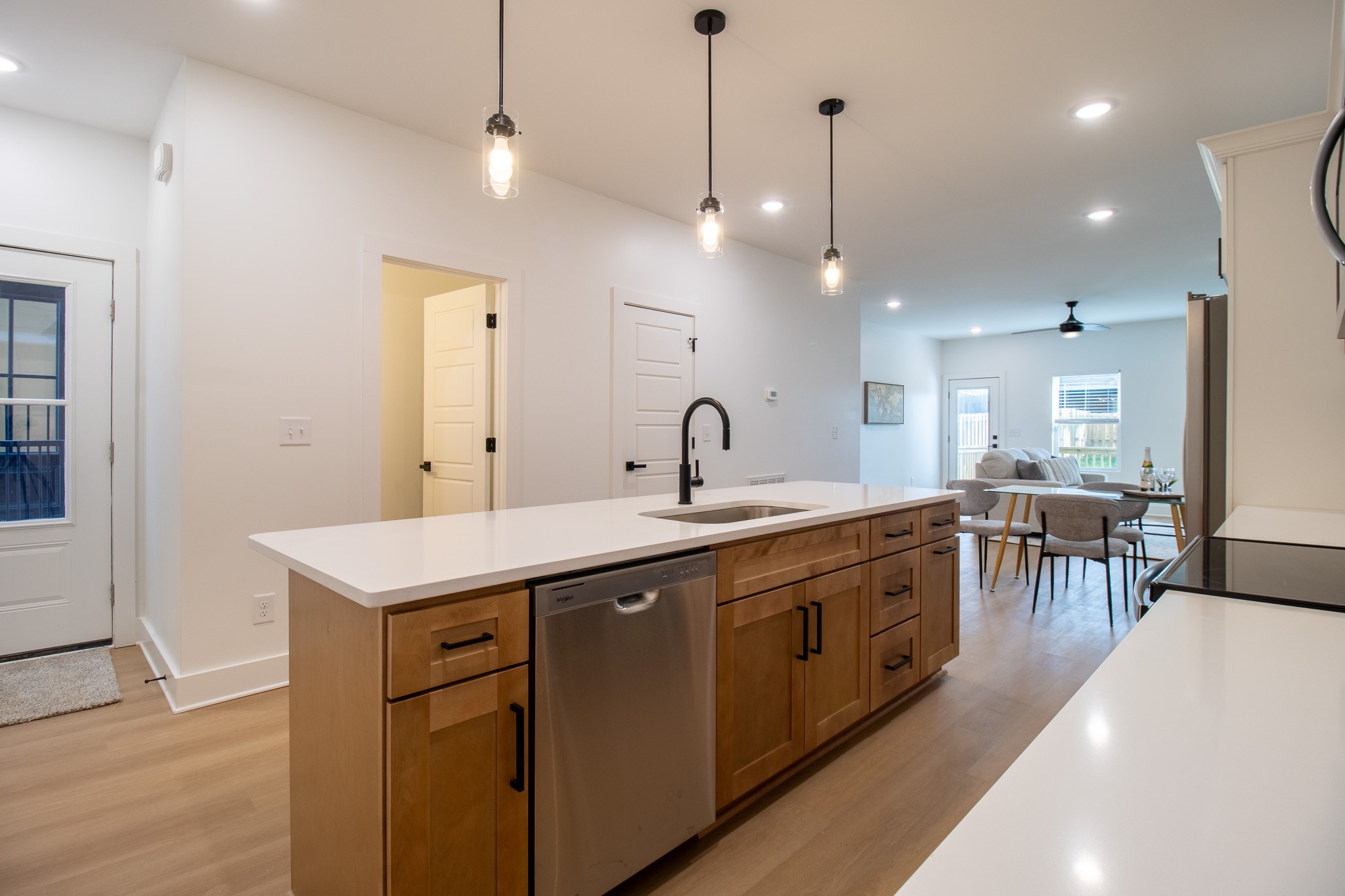 4024 University Ave B