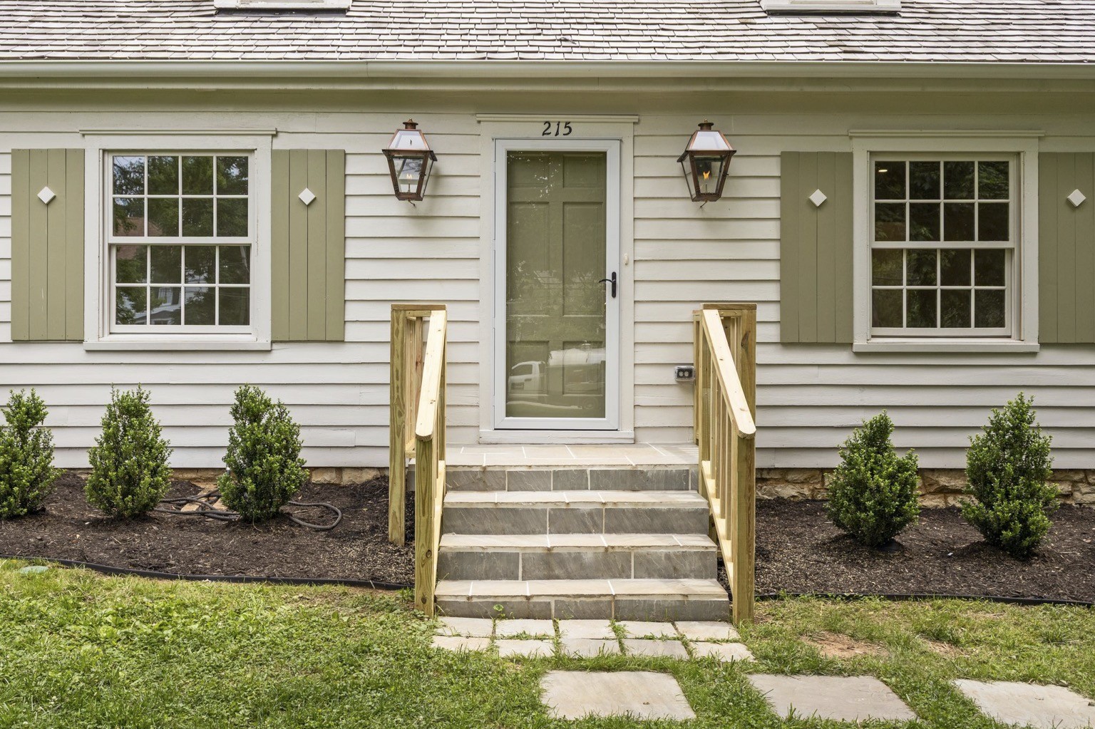 215 Lewisburg Ave
