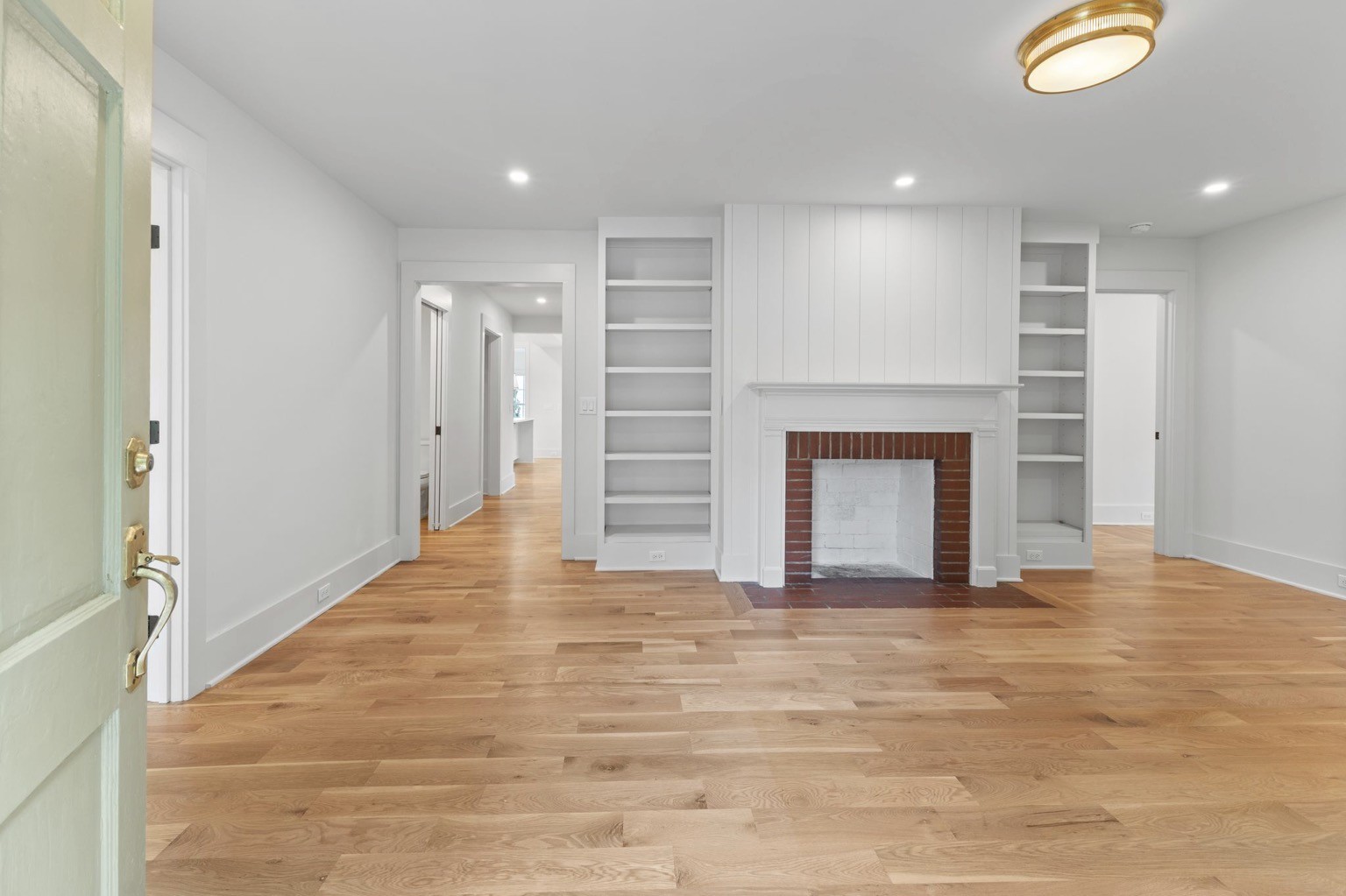 215 Lewisburg Ave