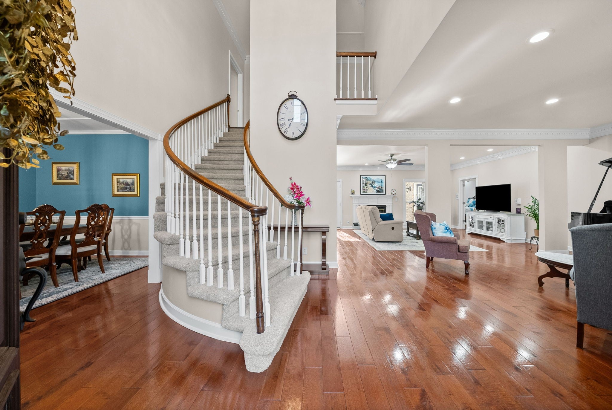 2704 Wakefield Dr
