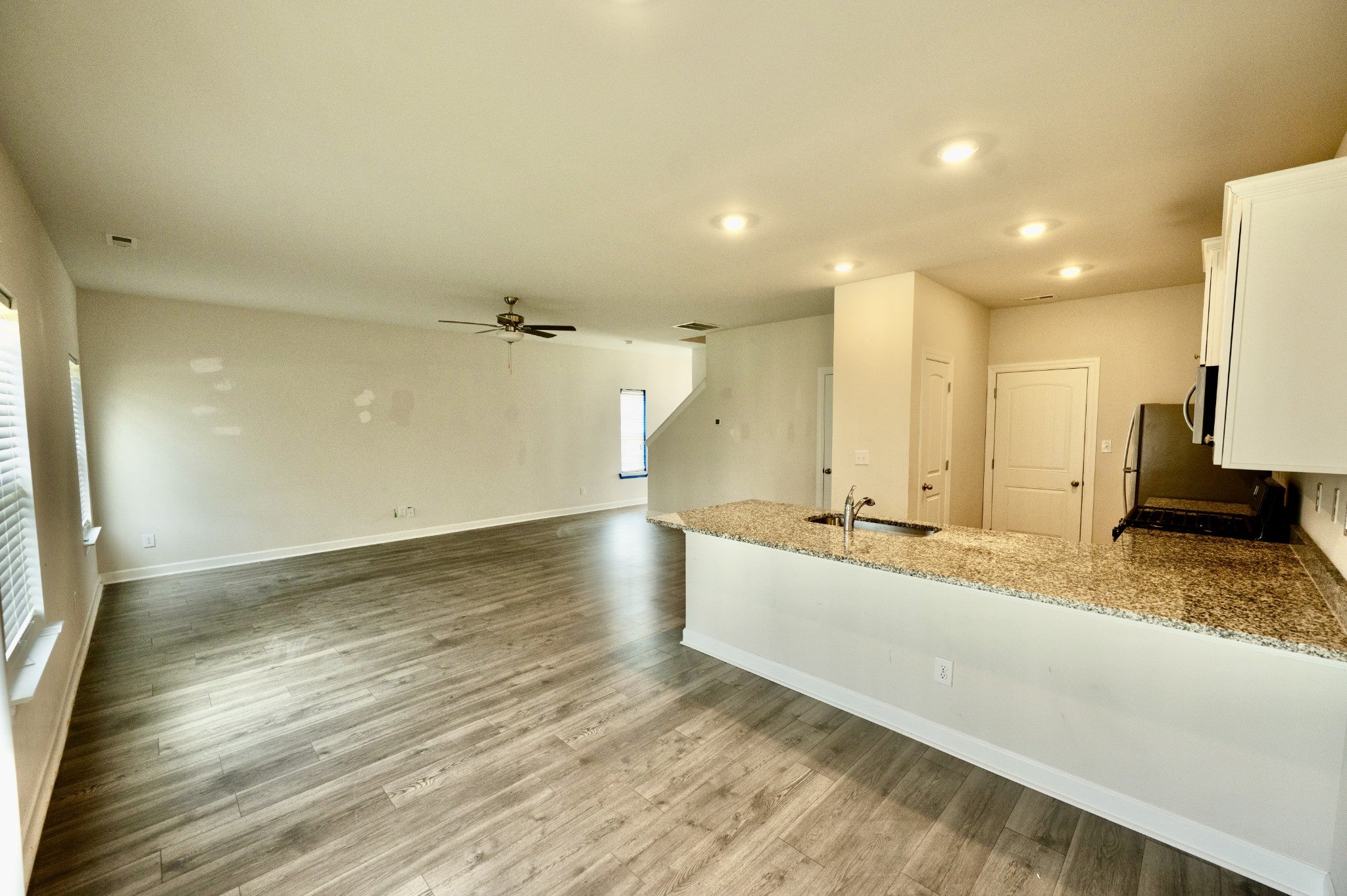 2322 Alberto Dr