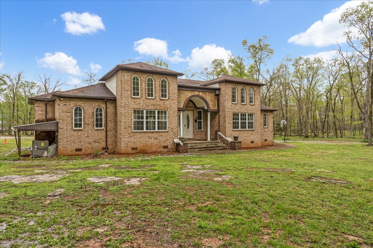 232 Paragon Dr