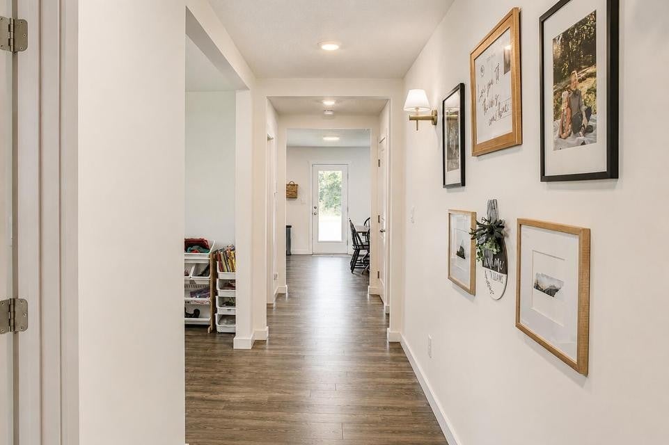 3958 Billie Ln NE