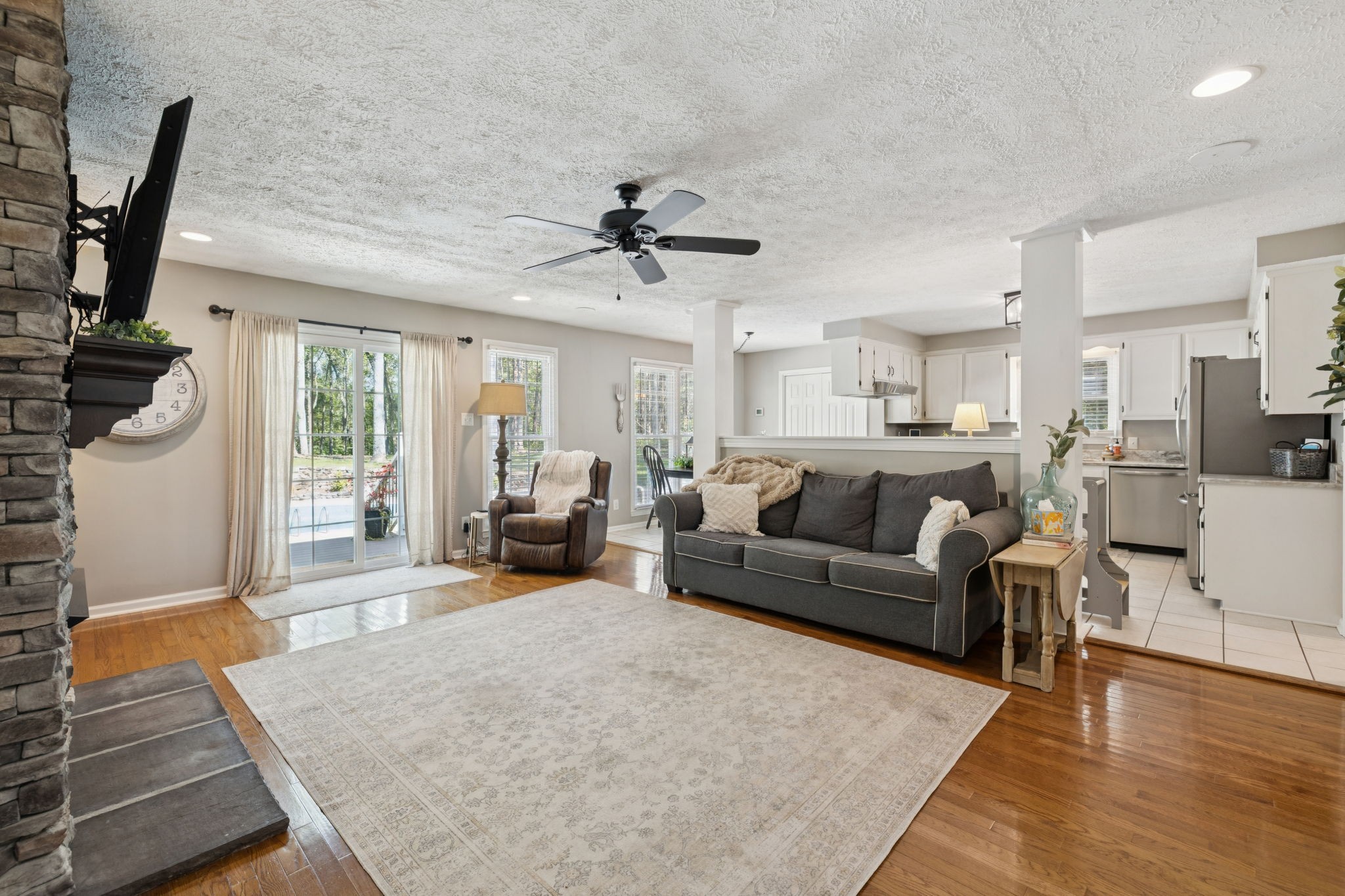 2044 Old Clarksville Pike