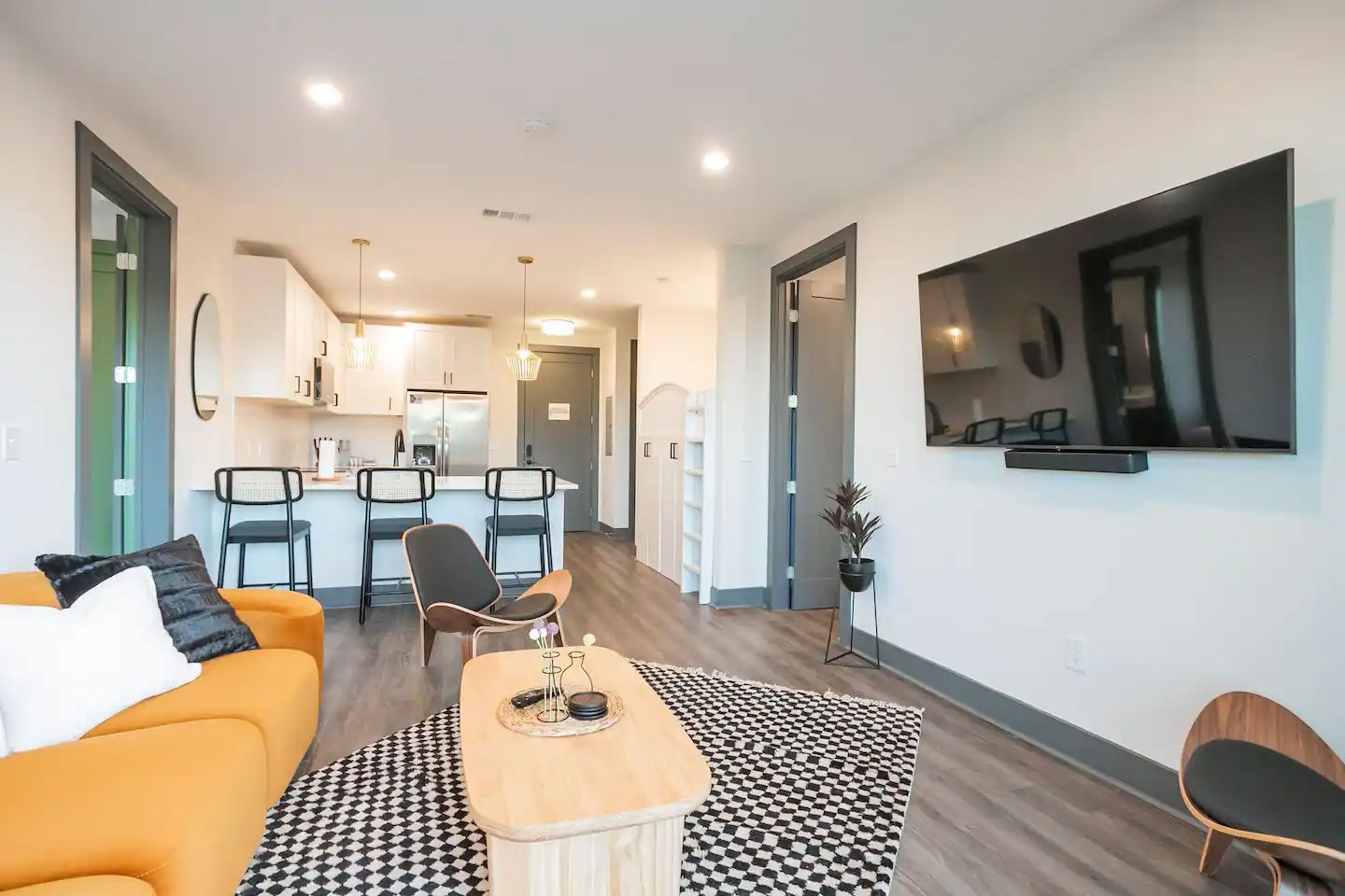 65 Lindsley Ave 313