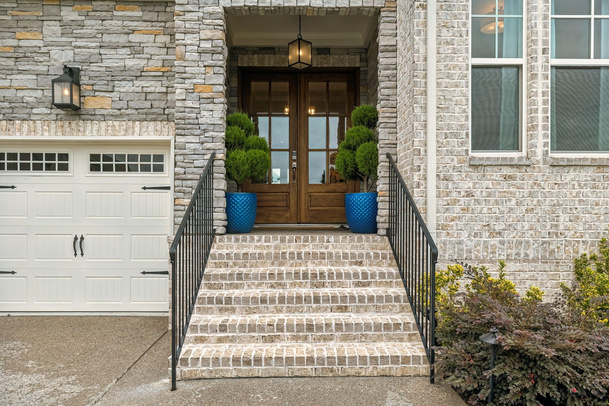 5400 Ayana Dr
