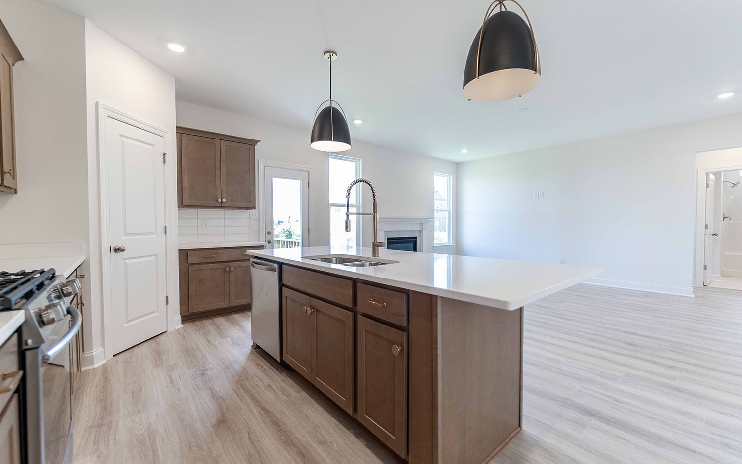 301 Rawling Ln