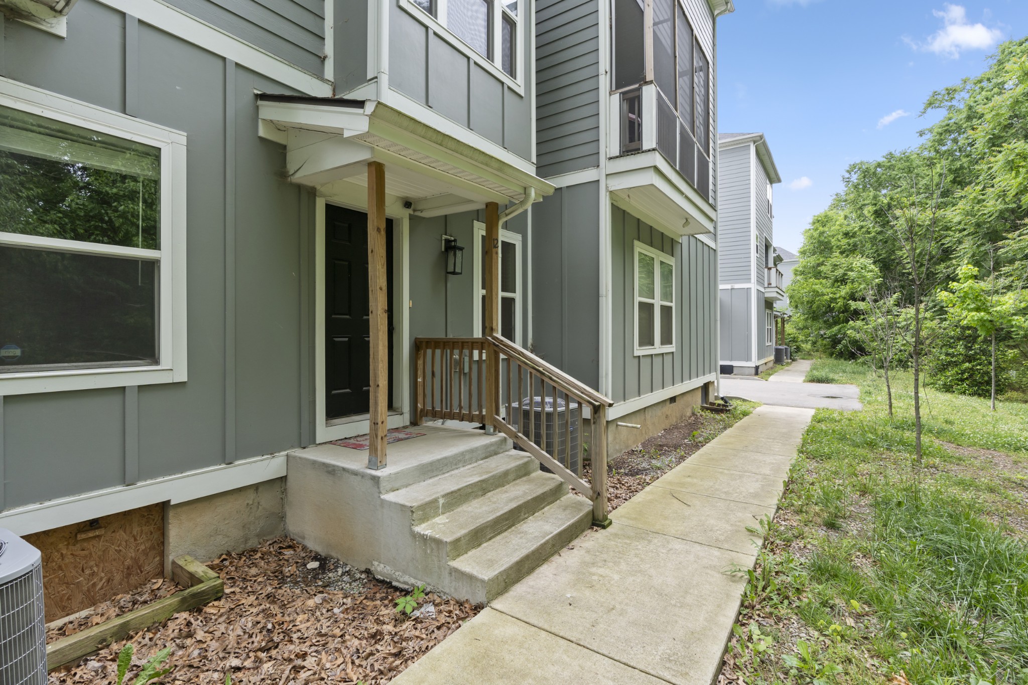 450 Glastonbury Rd 12
