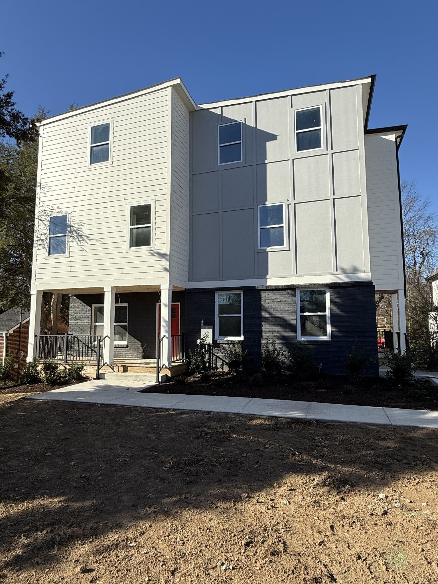 3-bed listing at 1510b Harwood Dr, Nashville