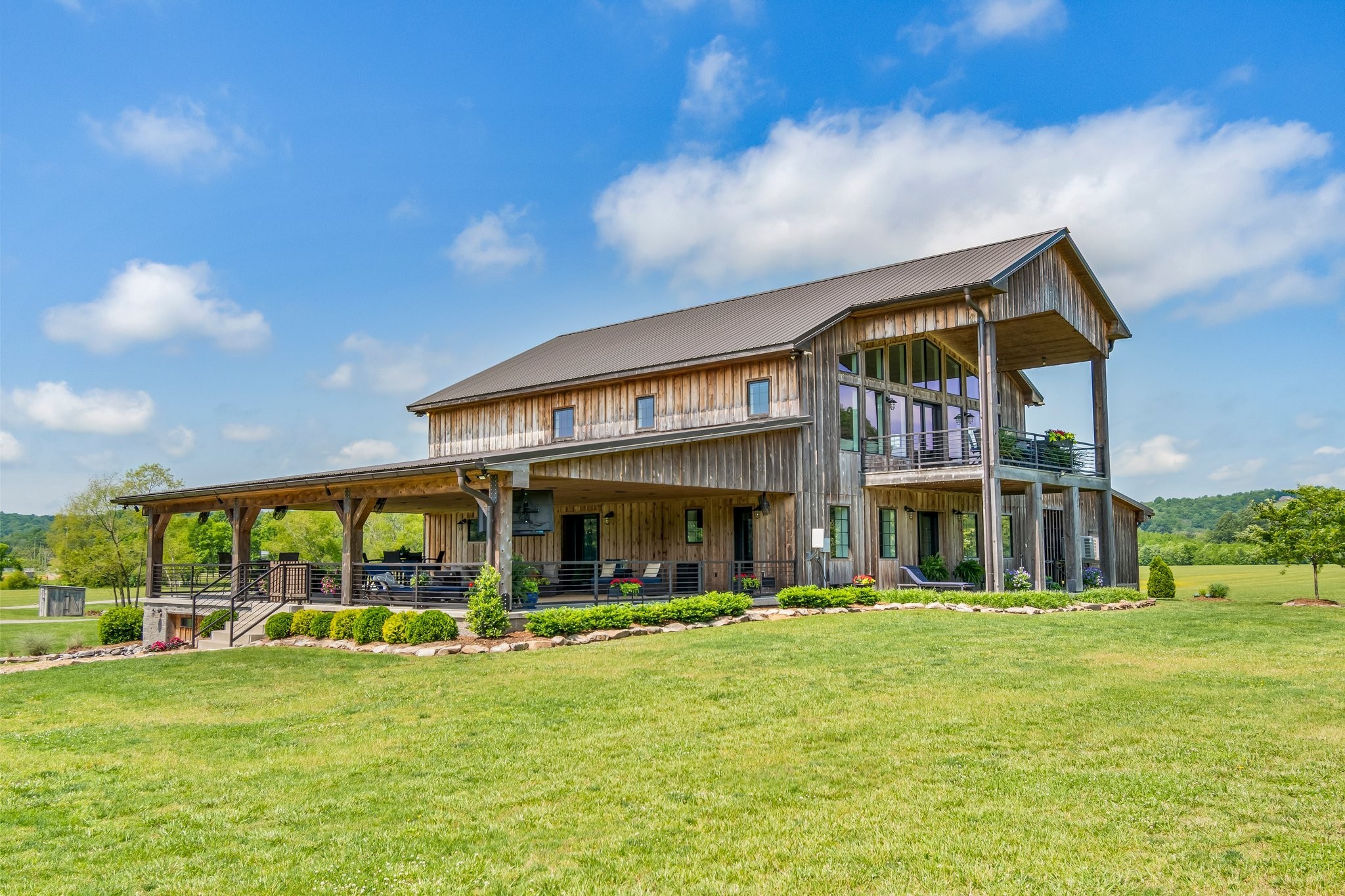 1054 Sunrise Cir
