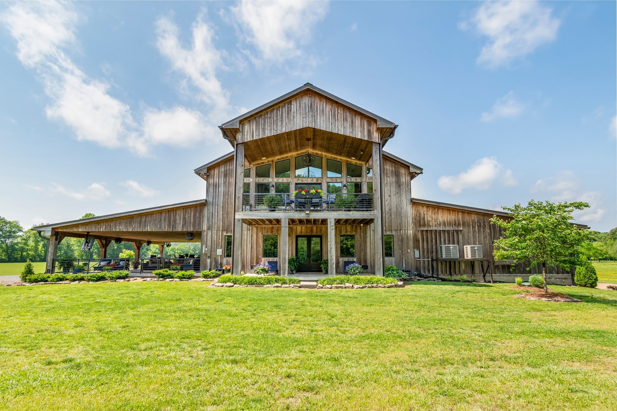 1054 Sunrise Cir