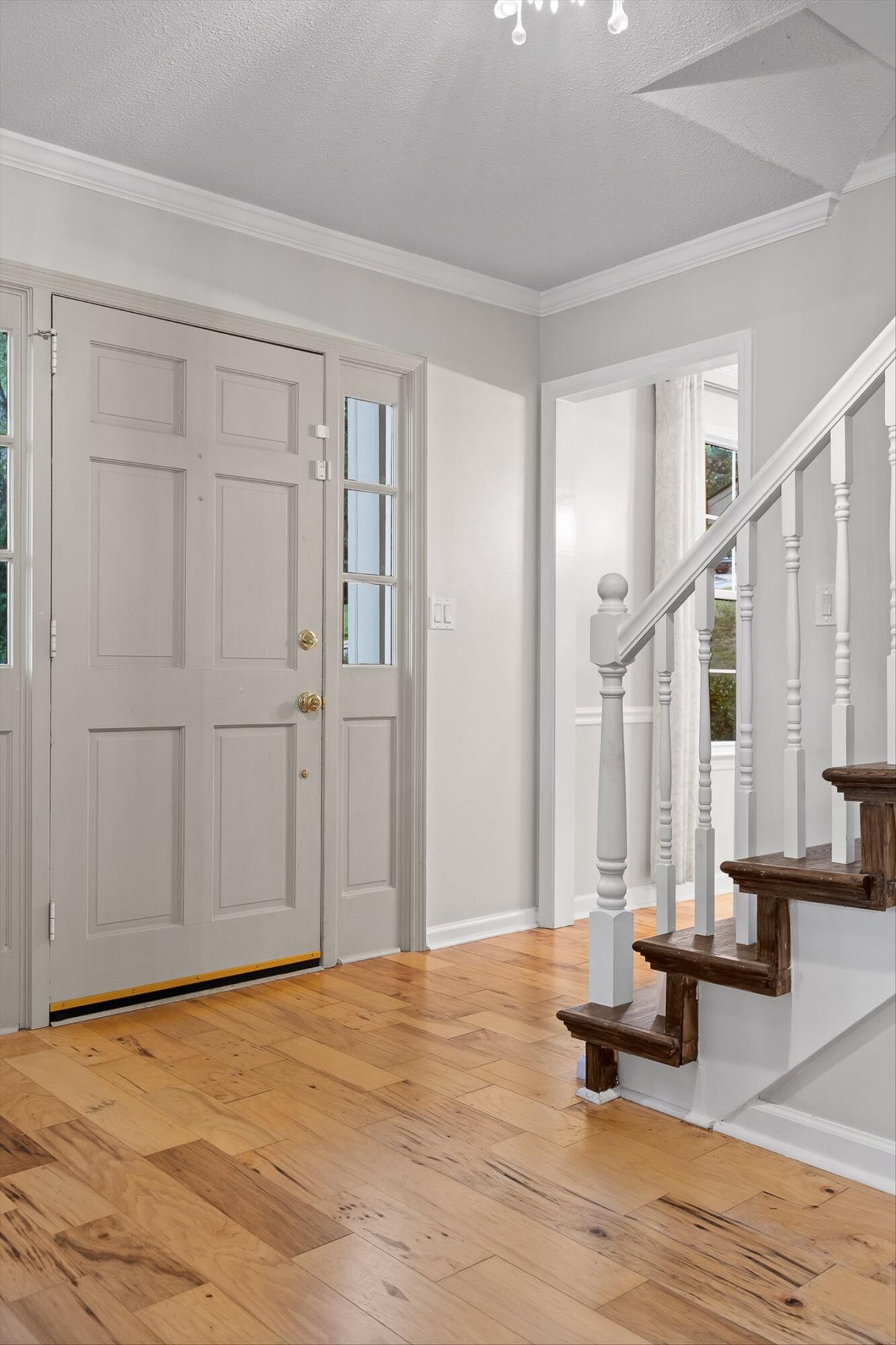 1813 Colonial Shores Drive