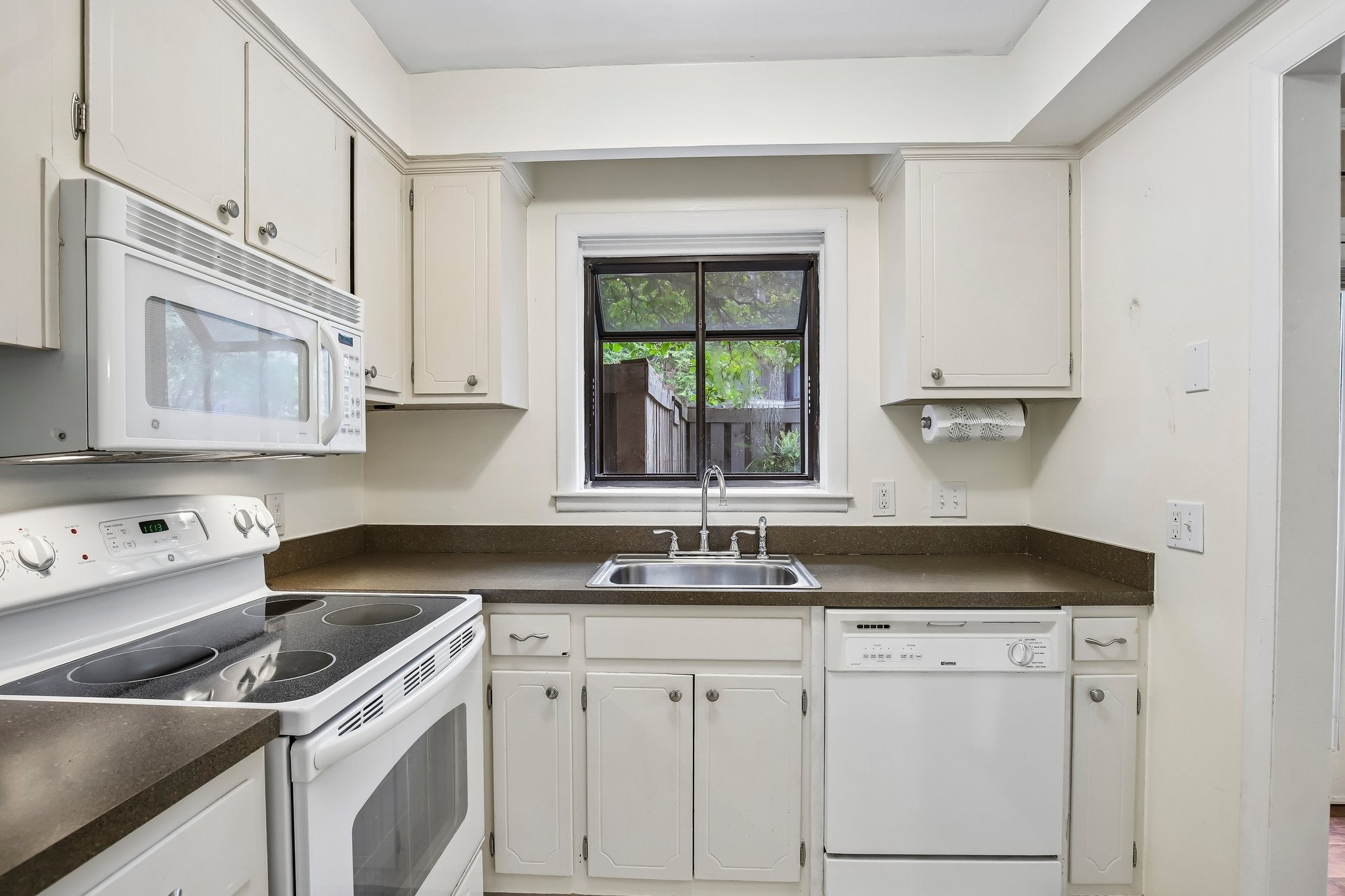 3000 Hillsboro Pike 113
