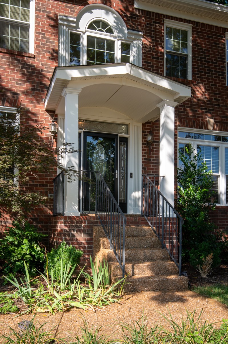 636 Grange Hill Ct