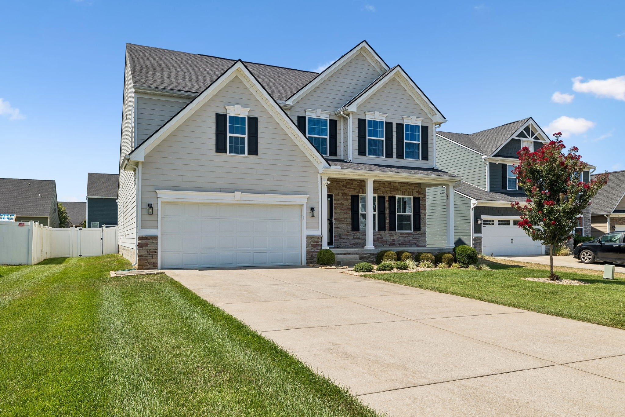 2852 Bluestem Ln