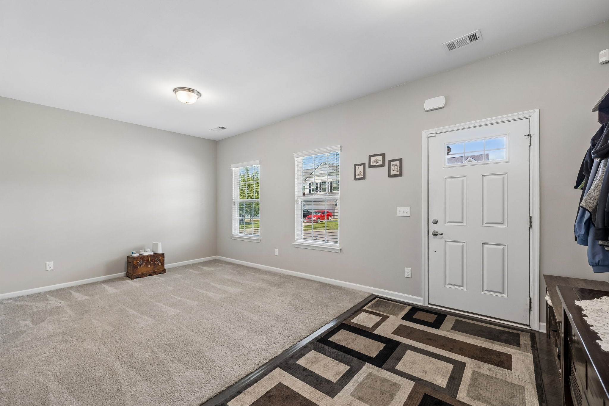 2852 Bluestem Ln