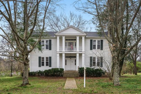 7723 Old Springfield Pike Goodlettsville TN 37072