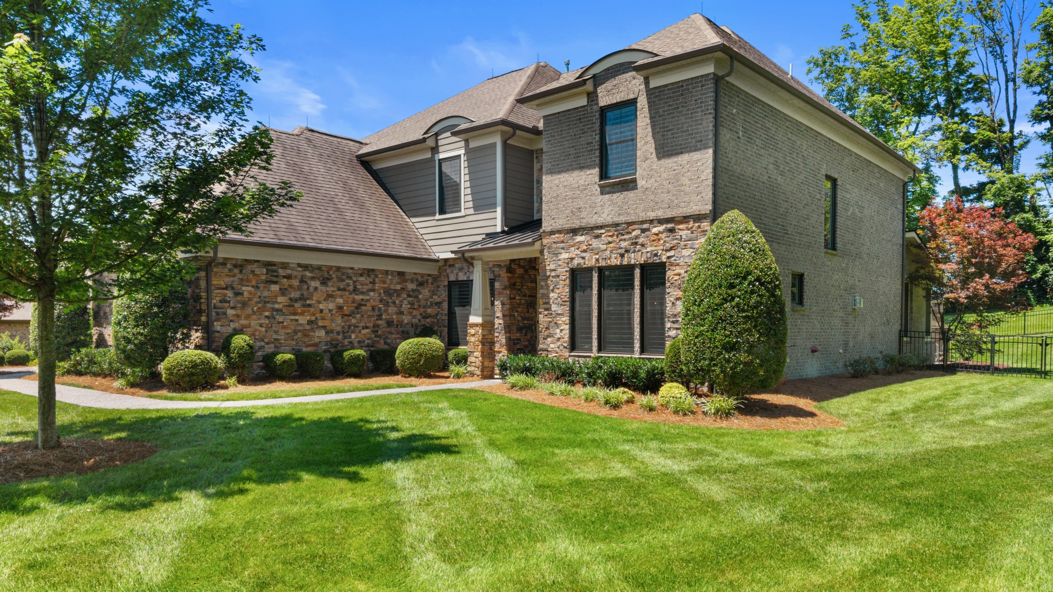 1801 Ivy Crest Dr