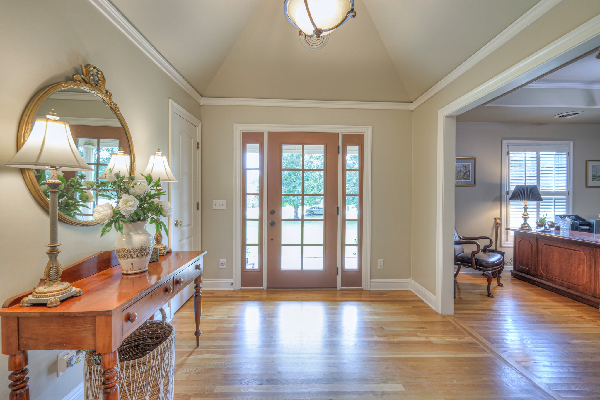 2235 Oakleaf Dr