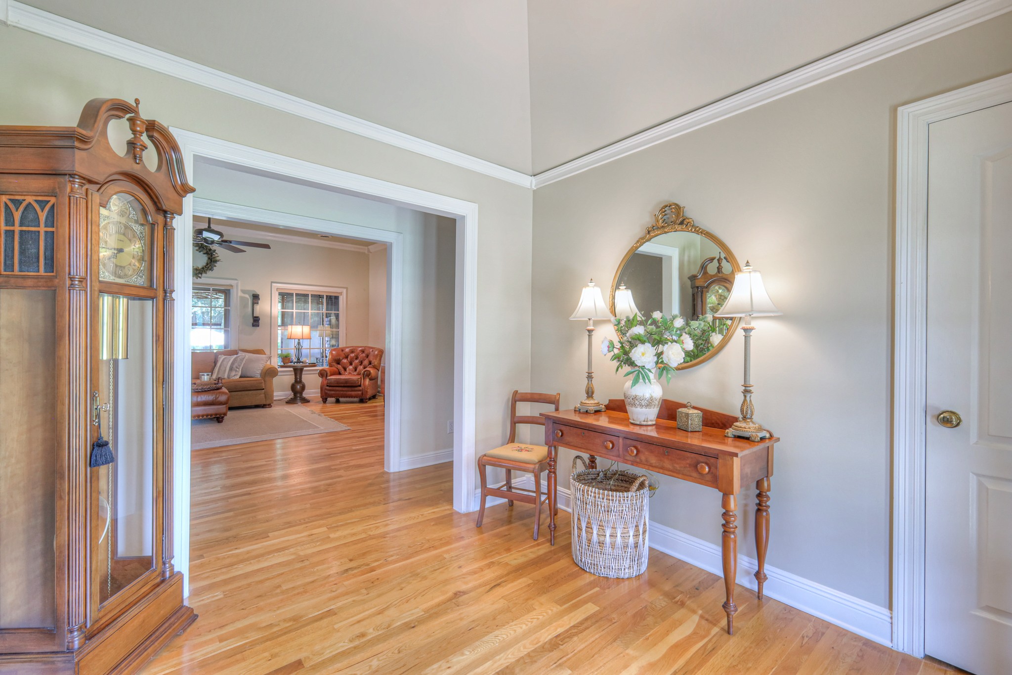 2235 Oakleaf Dr