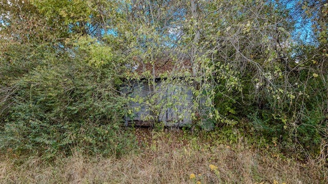 2750 Moodyville Rd