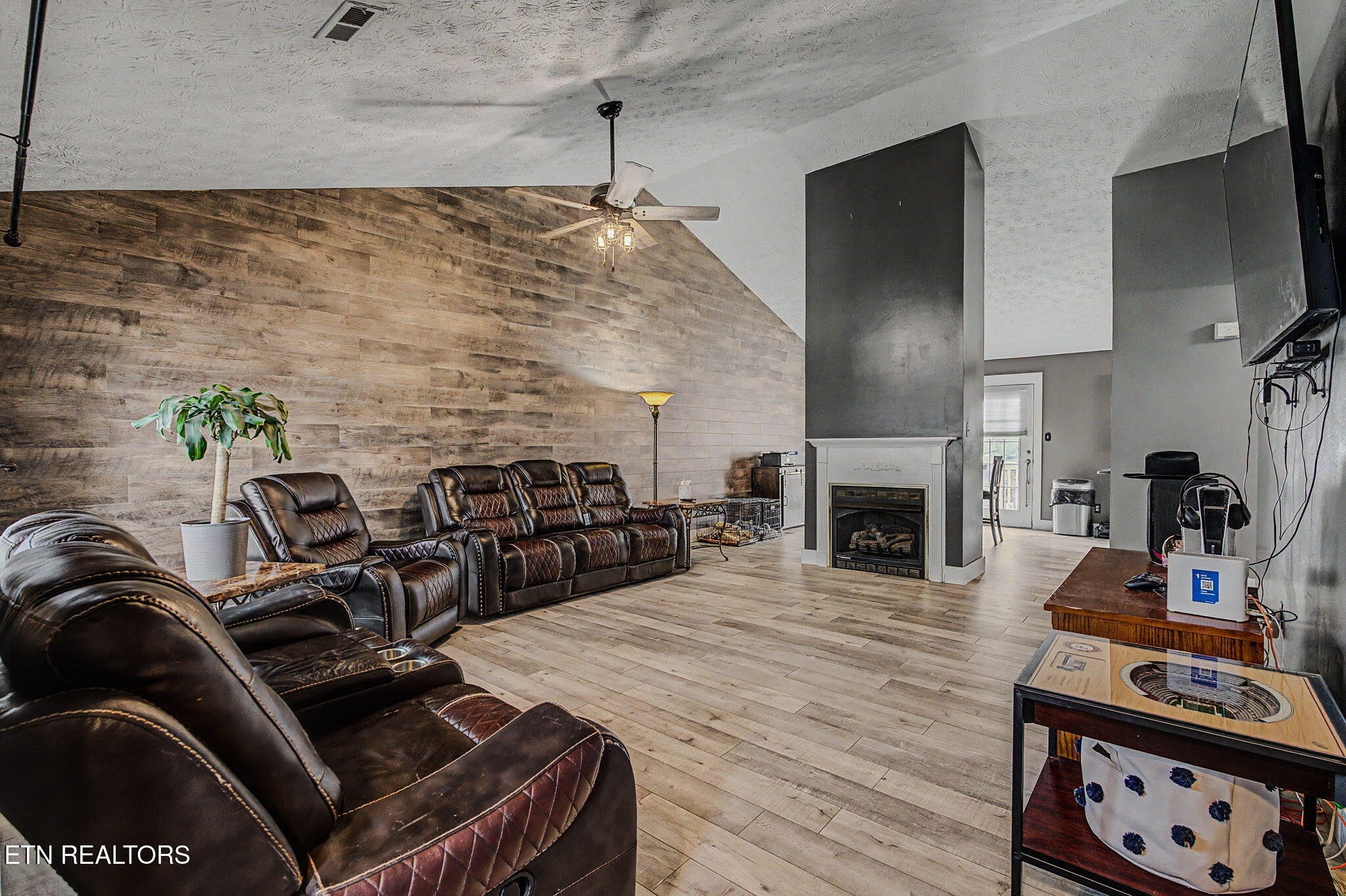 7309 Coatbridge Lane