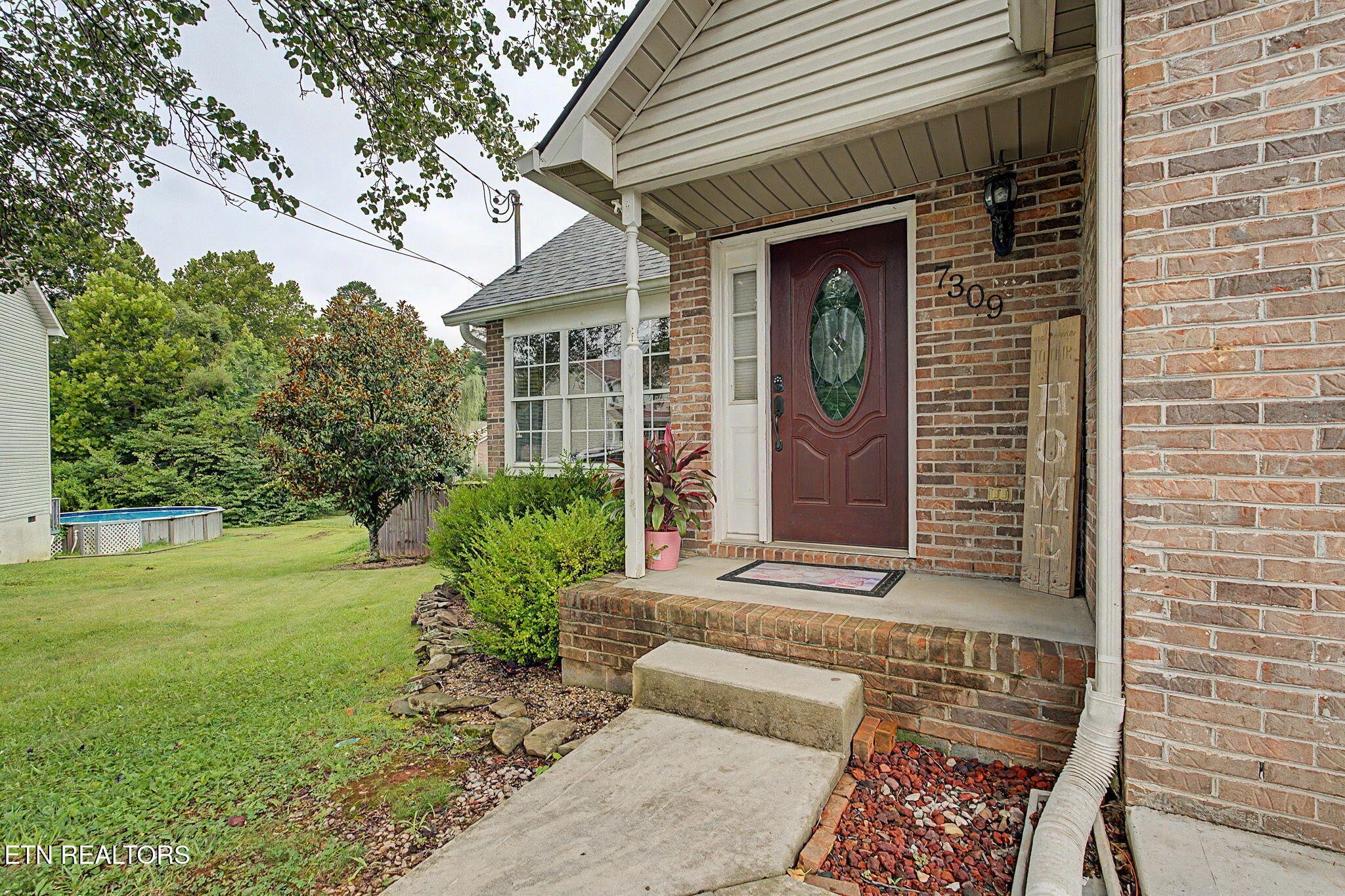 7309 Coatbridge Lane
