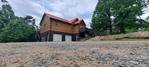 1027 Garland Hollow Rd Pegram TN 37143