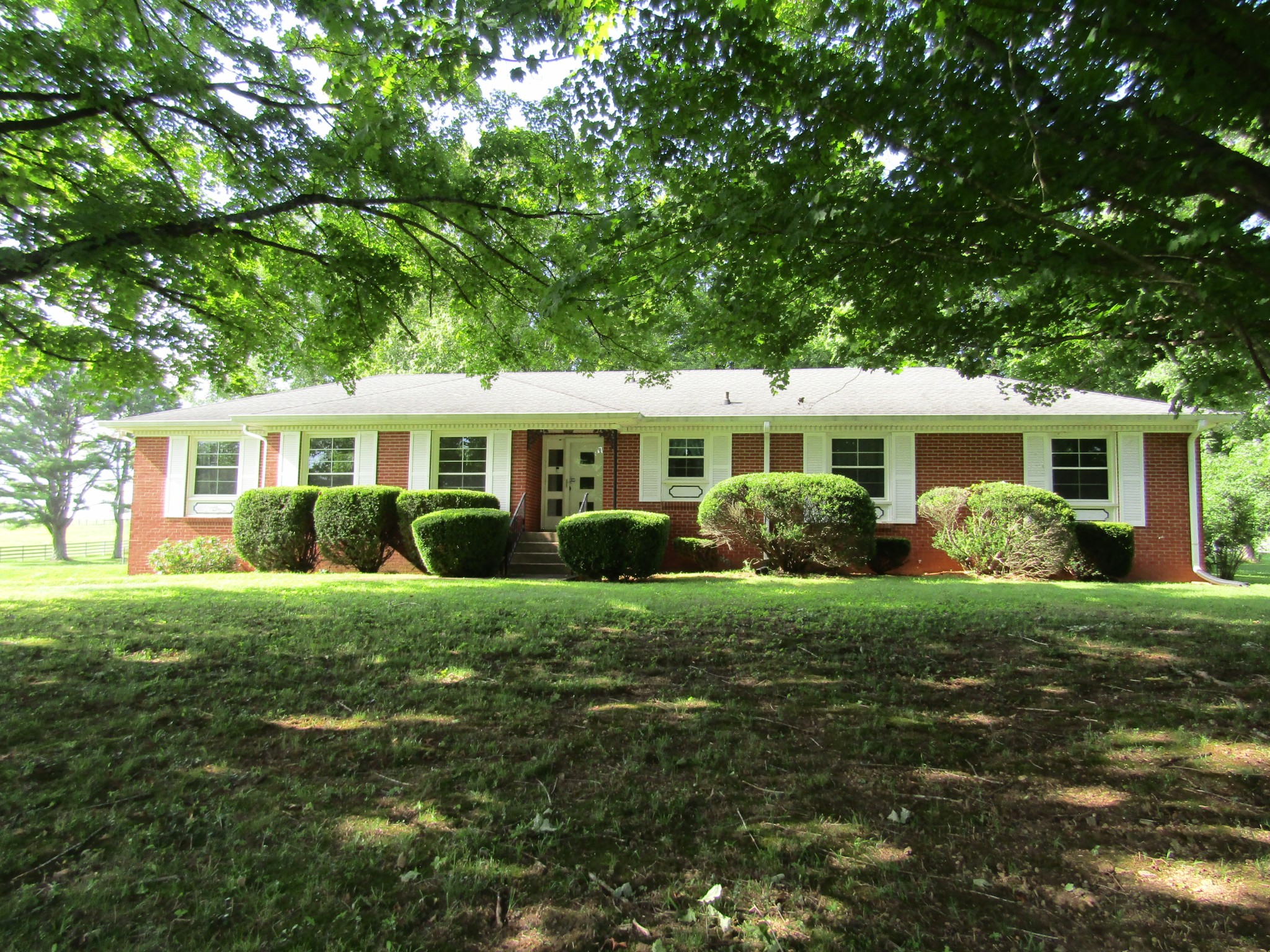 2108 Powell Ln