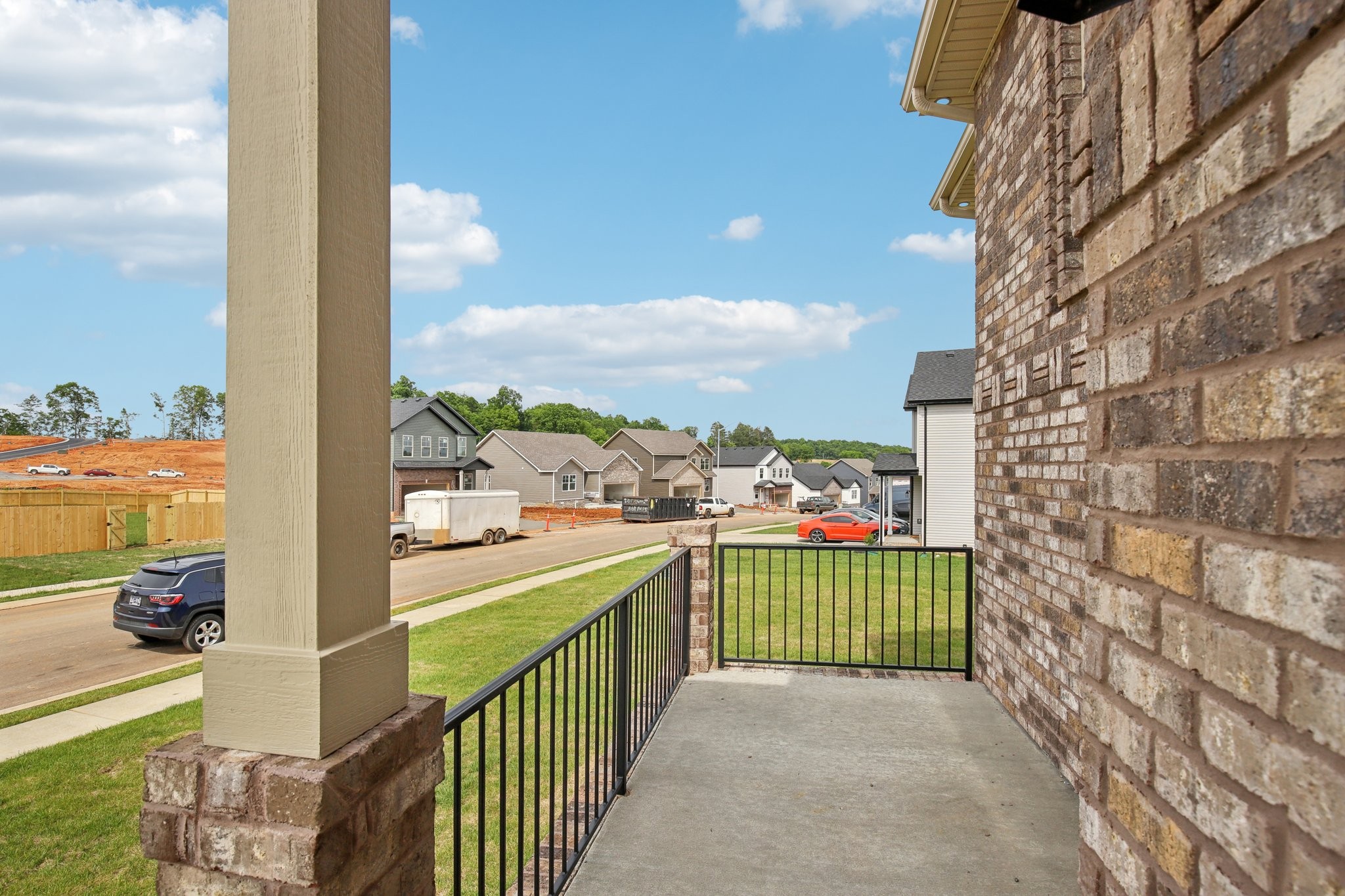 Clarksville, Tennessee 37040, United States, 5 Bedrooms Bedrooms, ,3 BathroomsBathrooms,Residential,Active,36371