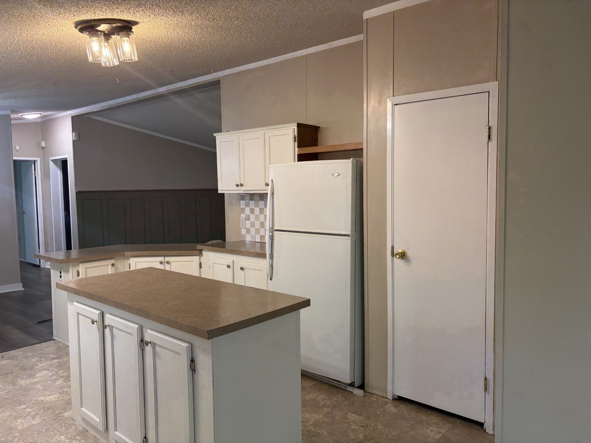 212 Mills Dr