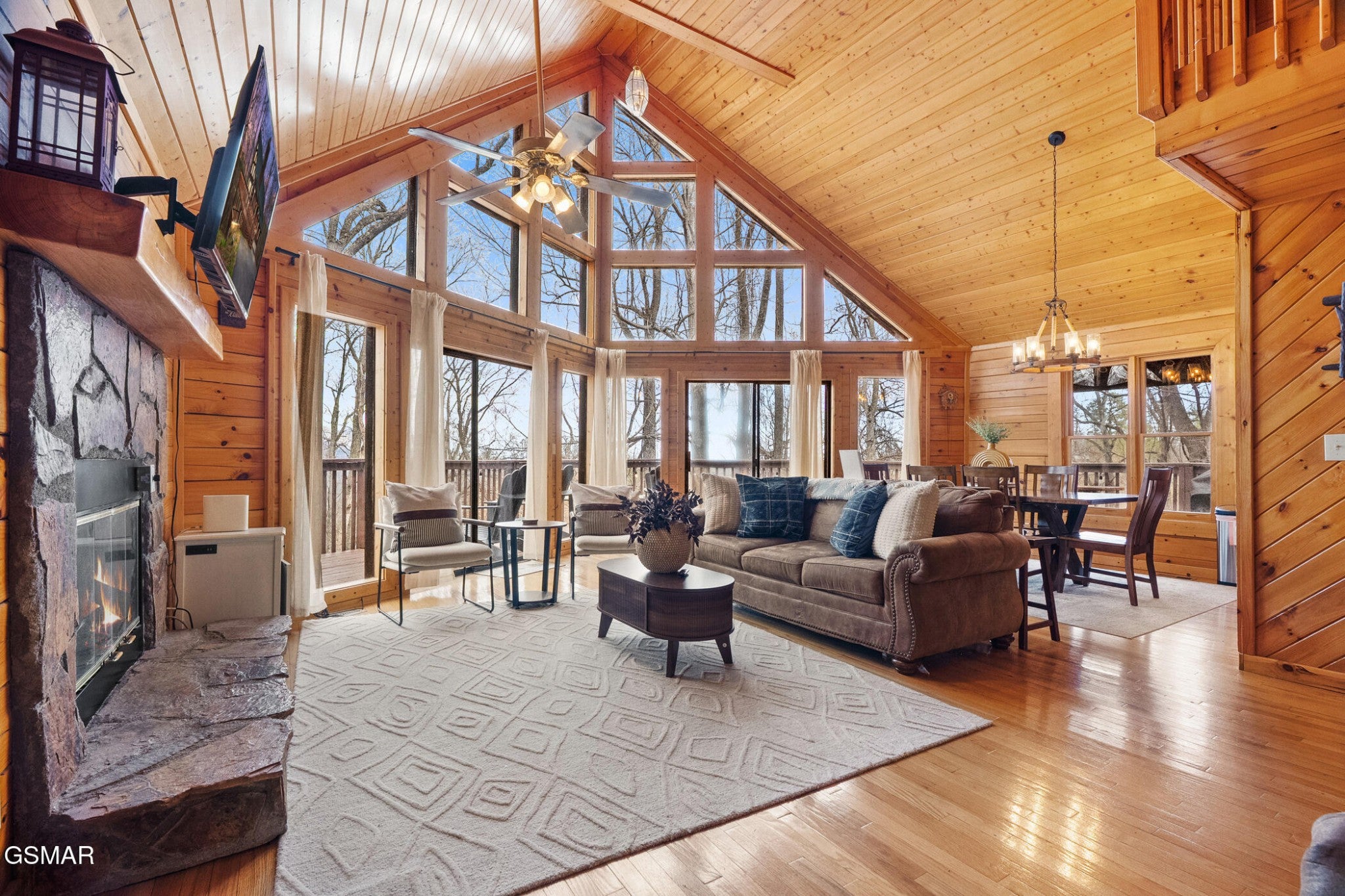 3175 Emerald Springs Loop