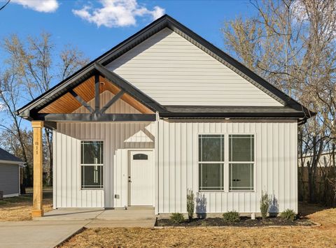 811 19th Ave W Springfield TN 37172