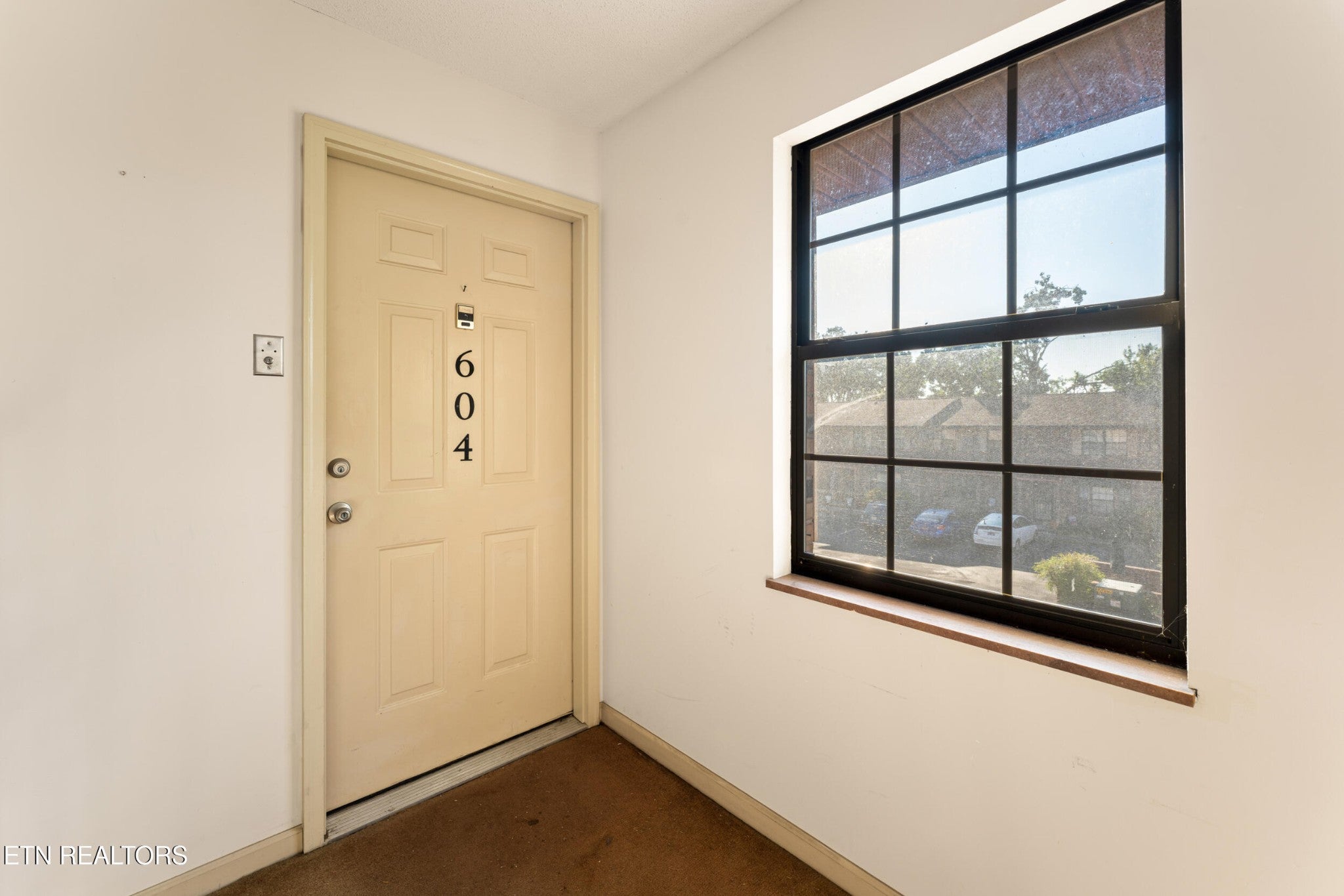 810 Highland 604
