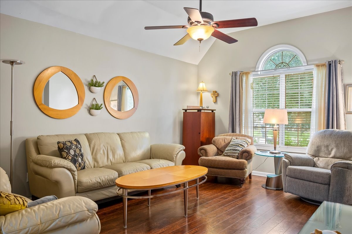 2836 Spring Meade Blvd
