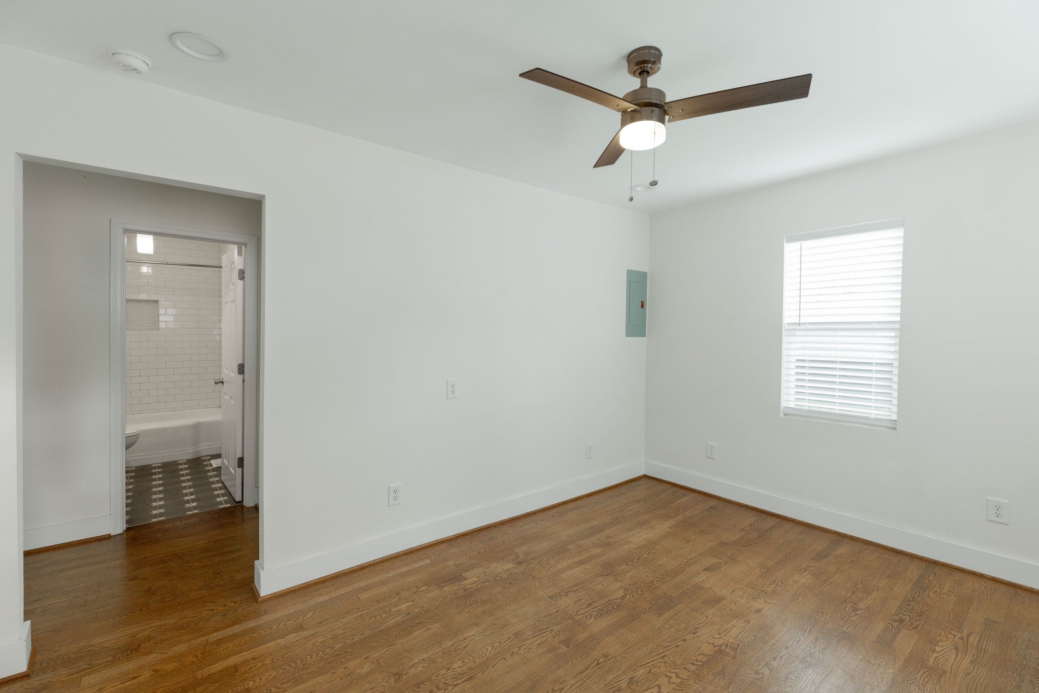 326 E Highland Dr