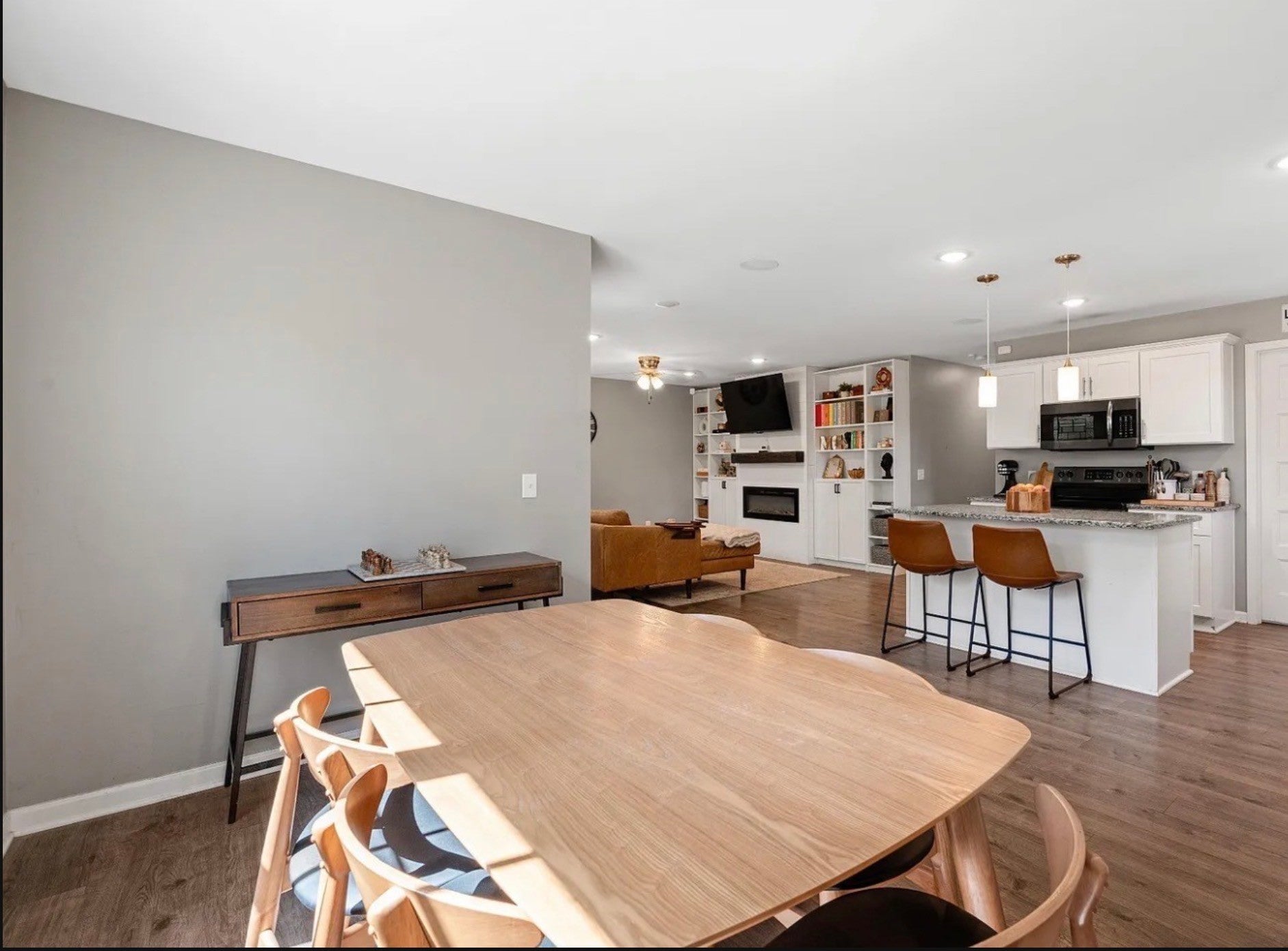 1206 Hornal Rd
