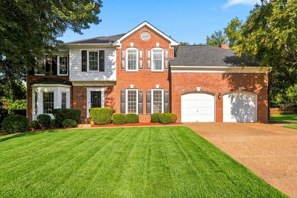 4-bed listing at 1524 Aberdeen Dr, Brentwood