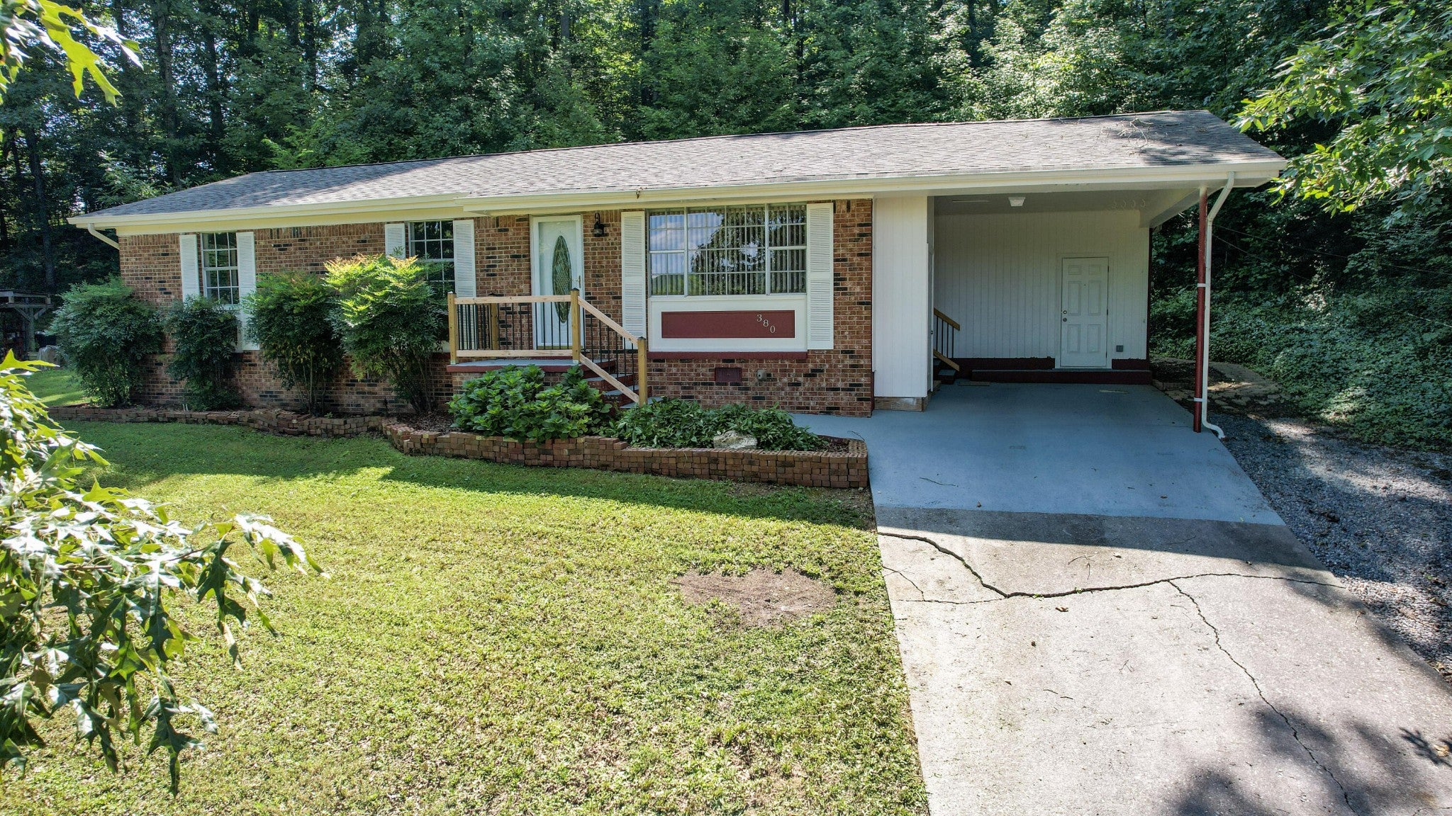 380 Morgan Johnston Circle NE