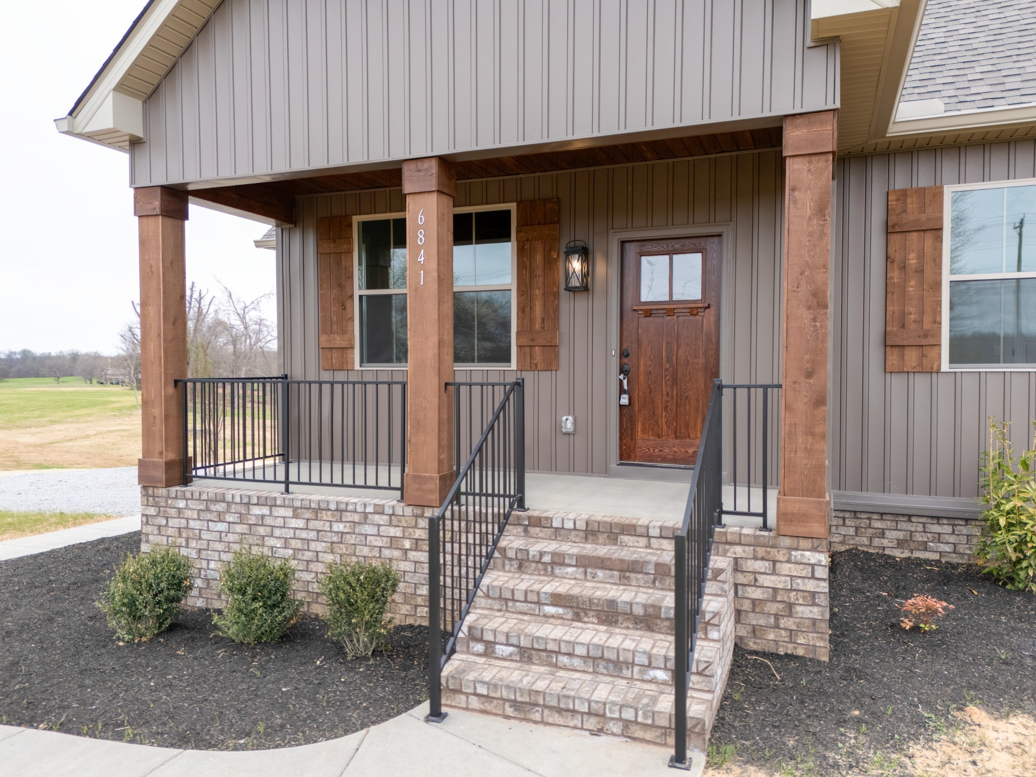 6841 Highway 41 N