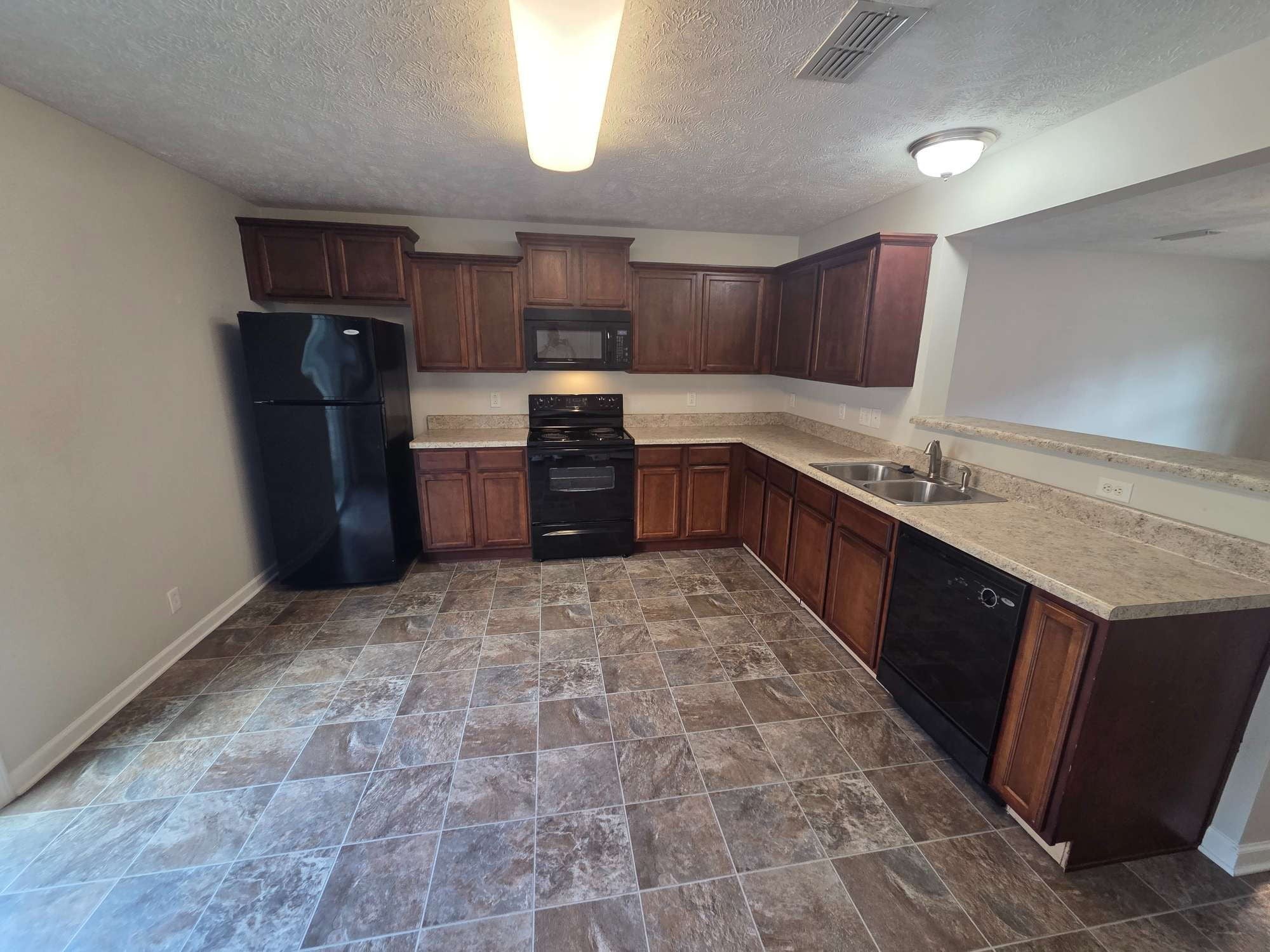 4130 War Emblem Ln