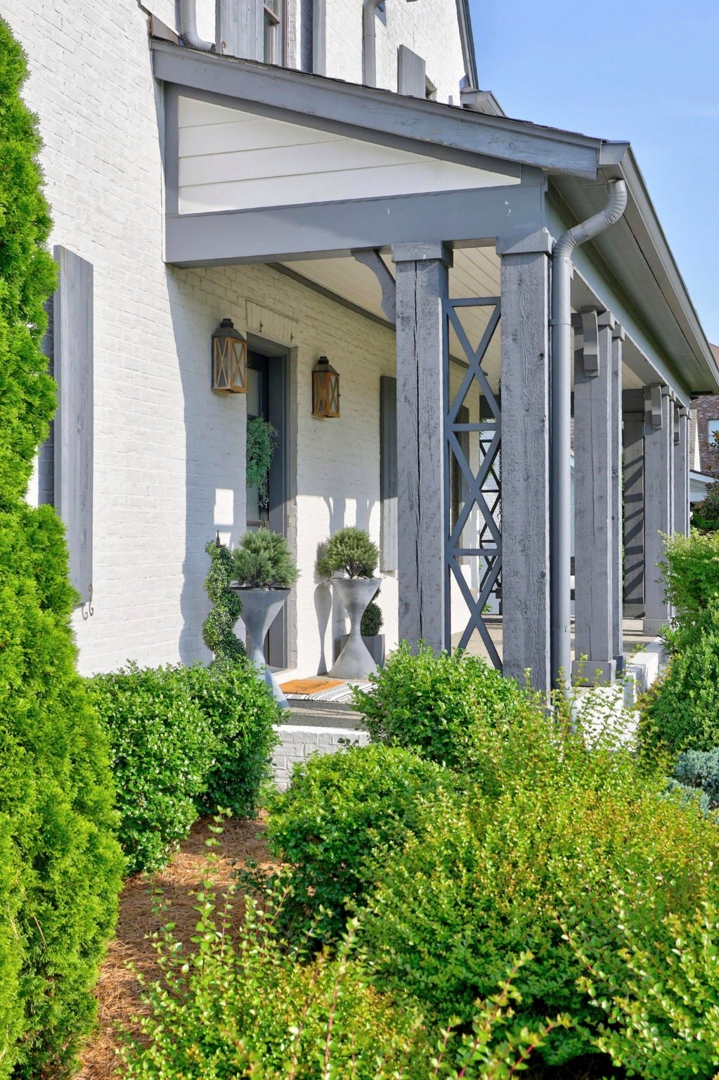 1806 Burland Cres